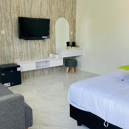 Urbanview Hotel Nimara Ngawi By Reddoorz 외부 사진