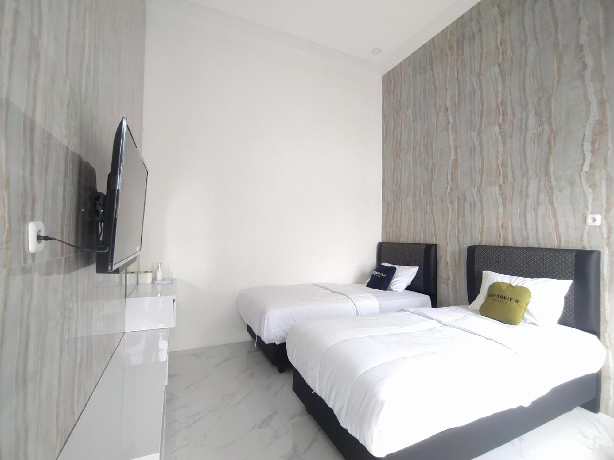 Urbanview Hotel Nimara Ngawi By Reddoorz 외부 사진