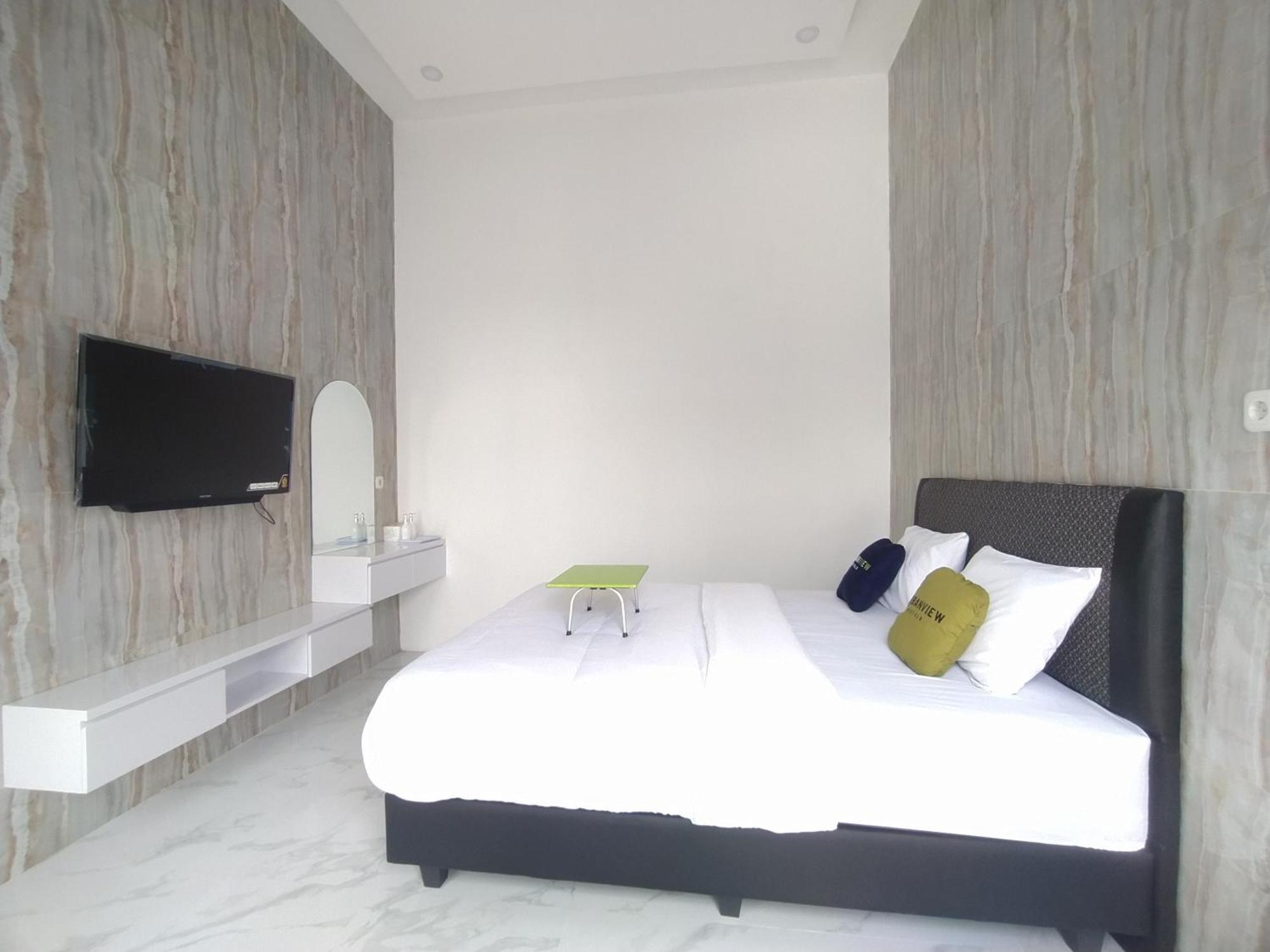 Urbanview Hotel Nimara Ngawi By Reddoorz 외부 사진