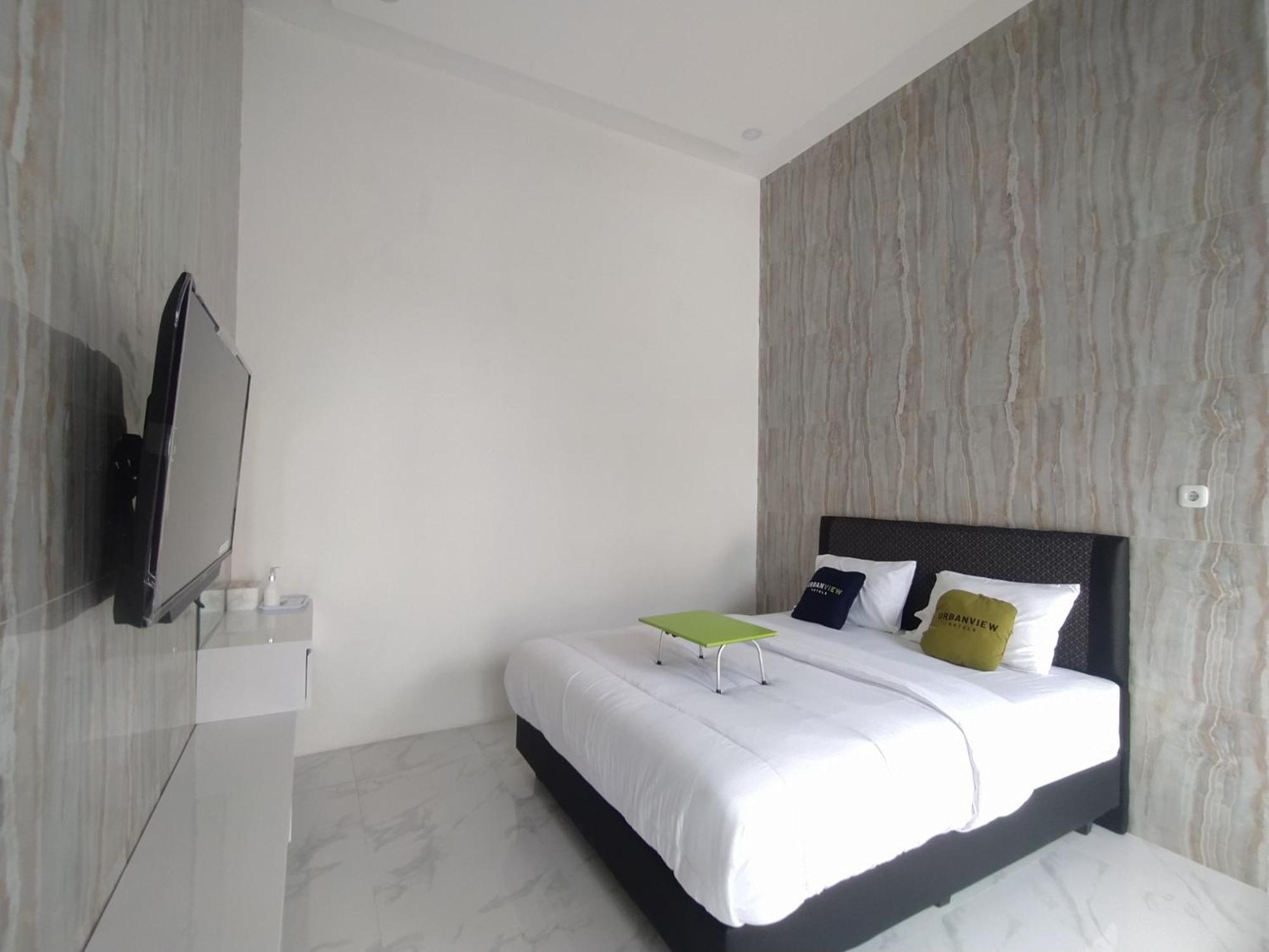 Urbanview Hotel Nimara Ngawi By Reddoorz 외부 사진
